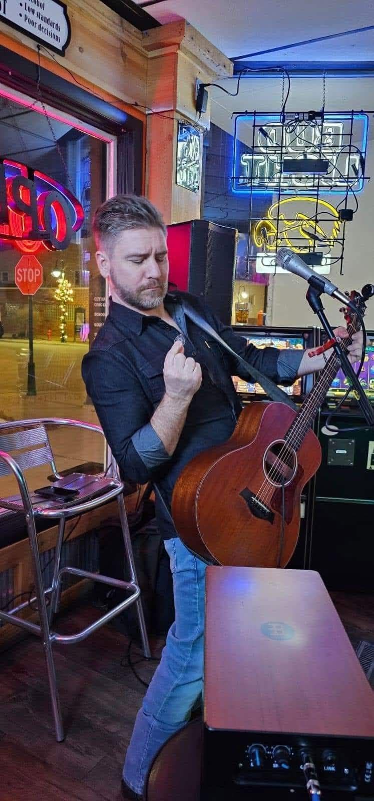 photo of Danny Whitson at Foxy's Chill & Grill in Central City
